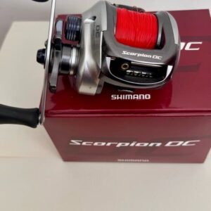 Carretilha Shimano Scorpion DC7 direita