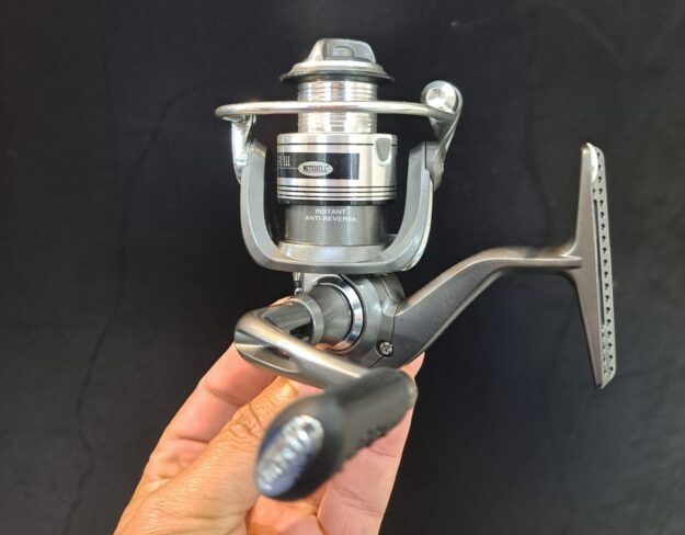 Molinete Avocet Silver III tamanho 1000